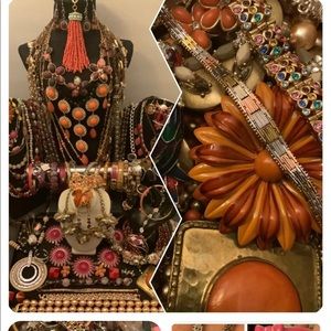 Surprise Lot of 5 Beautiful Pieces of Jewlery